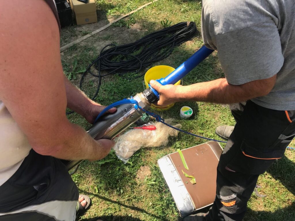 W trakcie instalacji pompy