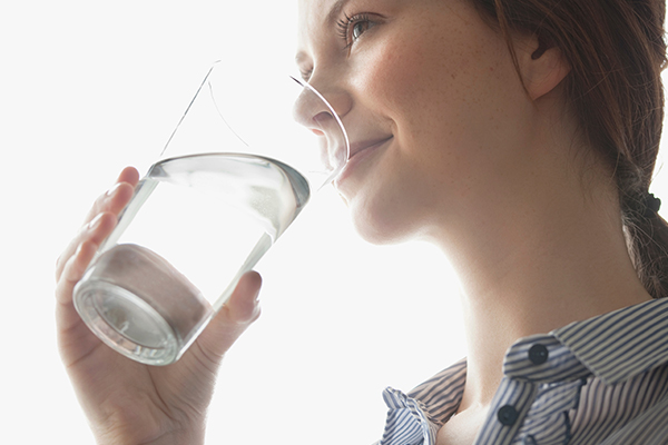 jak uzdatnić wodę do picia